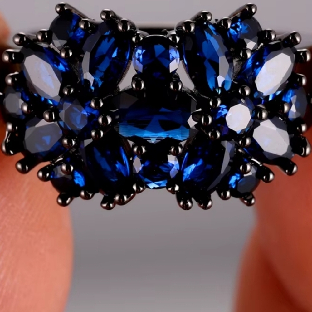 VINTAGE Blue Sapphire Colored Gemstone Ring. - Picture 5 of 5